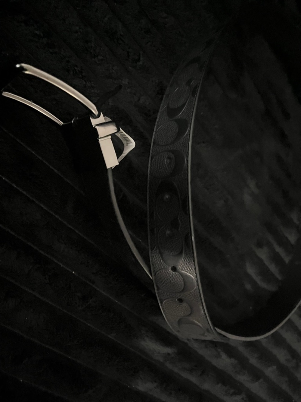 Reversible Coach Black Signature C Pattern Leather Belt with Gunmetal Buckle - Picture 2 of 4